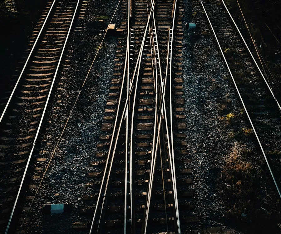 railway safety tips